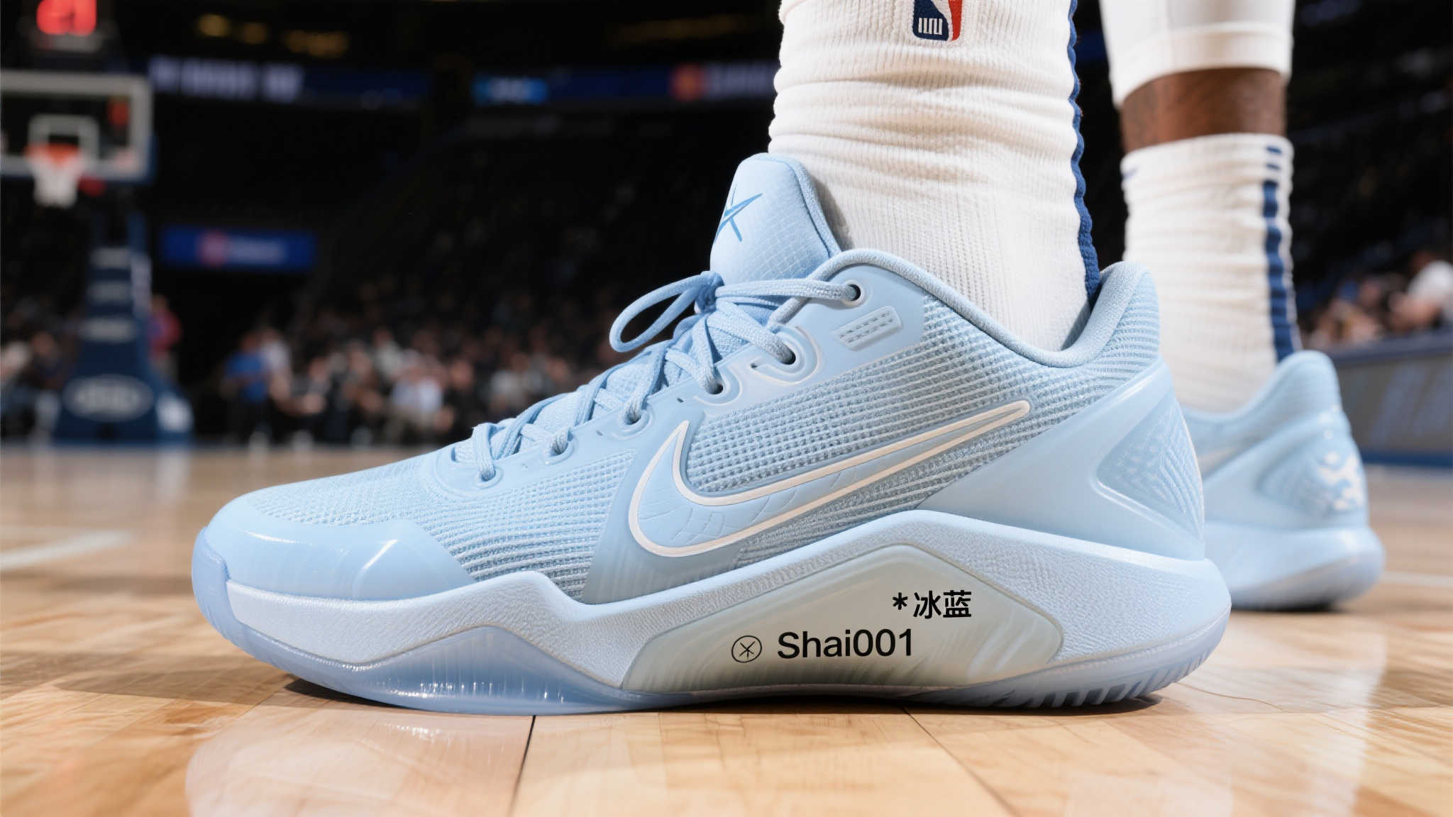 冰蓝色风暴：亚历山大荣膺决赛最有价值球员